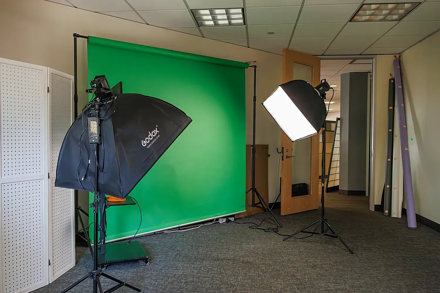 Backdrop set - green screen